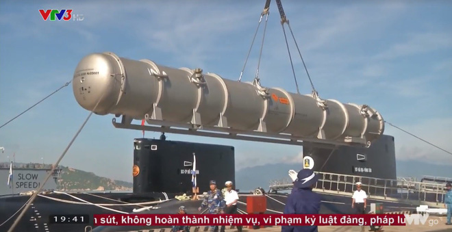 Tàu ngầm Kilo Việt Nam lần đầu phóng tên lửa Klub